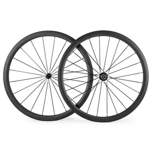 clincher carbon wheelset